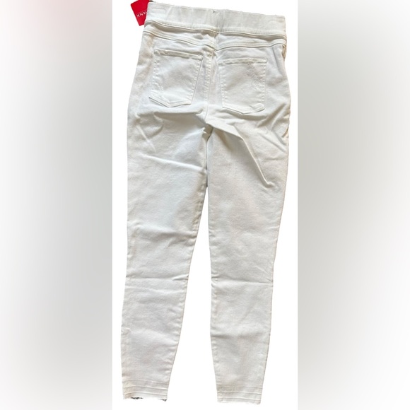 Spanx Women’s XS White‎ Distressed Skinny Pull On Jeans NWT MSRP $128 - Picture 9 of 9